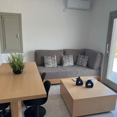 House In Lagadi Messaria Апартаменты