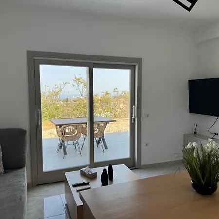 House In Lagadi Messaria Апартаменты